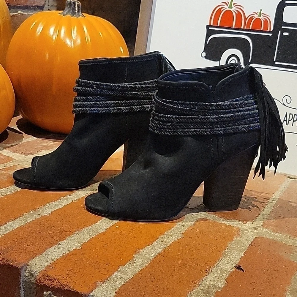 BCBGeneration open toe fringe black 3 1/2 in heel ankle boots with braid details